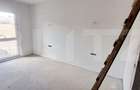 Casa in regim cuplat, 6 camere, 320 mp utili, teren 612 mp, situata in