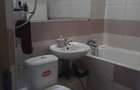 Vand apartament cu 2 camere decomandat Strada Oituz 3 - 7