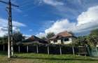 Proprietate cu Doua Case - 1
