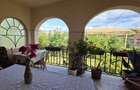 Casa de vanzare in Ludus 3 camere, 3 terase, teren 5.000 mp
