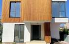 Vila Cedra eleganta moderna Laguna Albastra, 5 camere, 4 bai, privat