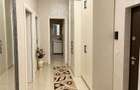 Apartament modern cu 3 camere, curte proprie de 40 mp si boxa, bloc no