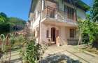 Casa Fratostita 5 camere , 1100 mp curte, deschidere 14,6 m - 2