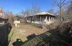 Vand casa demolabila in Calugareni/Crucea de piatra