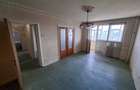 Apartament cu 3 camere, decomandat, in bloc reabilitat, cu loc de parcare. Cartier Drumul Taberei. Proprietar