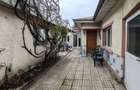 Vand casa cu 5 camere, garaj si curte proprie - cartier Salaj - 1