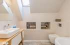 Apartament 4 camere cu crama de 52 mp si loc de parcare-Str Lunga