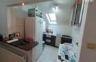 Apartament de vanzare cu 2 camere si balcon, zona Shopping C