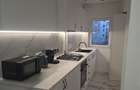 Vand apartament renovat complet