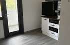 Inchiriez camere in apartament pentru activitati comerciale - 7