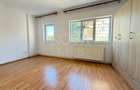 Apartament 3 camere, 2 baie, Str. Stefan Cel Mare - 10