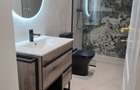 Casa premium de vanzare in Roman - 5
