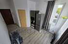 2 camere. 2 Bai. Etaj 1. Balcon mare.