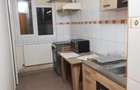 Ofer spre inchiriere apartament cu 3 camere decomandate, zona centrala, mobilat. - 4