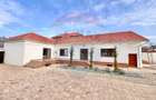 Casa de vanzare in zona Oncea, Str Ion Bogdan, teren 2.000 mp - 1