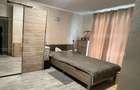 Apartament de vanzare, cu 3 camere, 92 mp, parcare, intermediar, zona