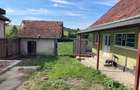 Casă cu Teren 1600 Mp în Luncșoara
