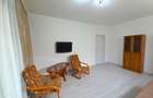 DE INCHIRIAT - 2 CAMERE, PARTER, LOC DE PARCARE INCLUS - 10