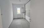 INTABULAT! MUTARE IMEDIATA! Apartament cu 2 camere decomandat Central - 4