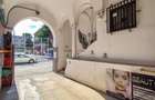 Apt. parter Pia?a Romana | 5 camere | Curte | 8 Locuri de Parcare - 10