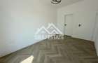 Apartament la CHEIE, 3 camere, 2 parcari si 1 boxa - 4