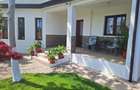 Vand casa 5 camere 300 mp si curte 1325 mp - 7