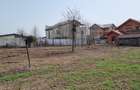 Teren de vânzare într-o zonă rezidențială compactă - 3