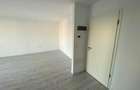 Apartament de inchiriat in Coresi Kasper pe pietonala cu boxa si parcare - 4