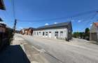 Vand spatiu comercial - 2