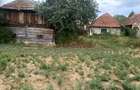 Vand teren 900 m,casa ?i anexe