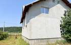 Vand casa 180 mp cu 2 terenuri de 5500 mp - 7