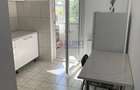 Inchiriez apartament 2 camere, zona Trocadero, 50 mp, centrala proprie