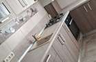 Ofer spre inchiriat apartament 2 camere ,bucatarie, baie,balcon,loc parcare