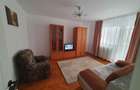 Ofer spre inchiriere apartament 3 camere UNIRII