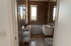 Inchiriez apartament 3 camere , bulevardul Expozitiei - 14