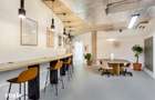 Birou pentru 3 persoane in Spaces Business Garden.