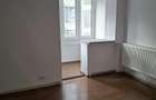 Apartament de inchiriat Campulung Moldovenesc, 2 camere decomandate,etaj 2,in centru - 9