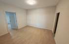 Inchiriez Casa / Clinica / Salon / - 8