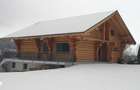 Vila din busteni DE VANZARE Lisnau, 30km de Brasov