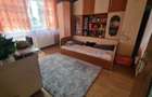 De vanzare apartament 3 camere - 12