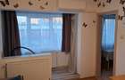 Inchiriez apartament zona Soarelui
