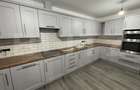 Casa de vanzare, cu 3 camere - 6