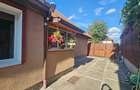 Casa 3 camere plus anexa, acces singur in curte, situata pe strada Alba - 4