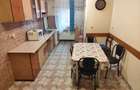 De vanzare apartament 3 camere - 8