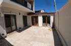 Apartament 3 camere cu centrala termica si curte proprie - 7
