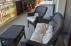 Inchiriez ap cu 2 camere decomandate + terasa - 1