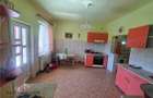 Casa de vanzare, Voiniceni, 10 arii, pivnita, 2 bucatarii, spre Unirii - 4
