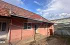 Casa / Vila cu 3 camere de vanzare - 1