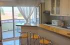 Inchiriez ap 3 camere, in cartierul Primaverii, loc de parcare inclus