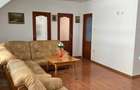 Vand imobil, central, compus din 3 spa?ii comerciale la parter ?i un apartament cu 3 camere la etaj. - 4